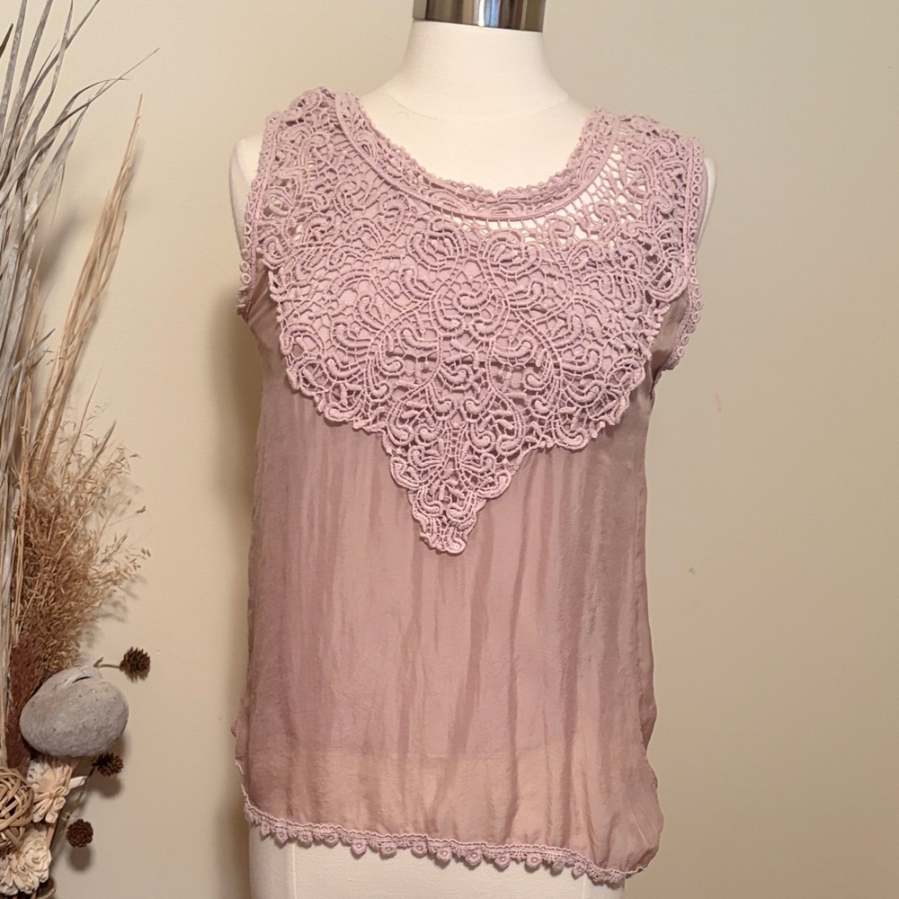Anthropologie 100% silk Mauve Crochet Detail Blouse - Picture 8 of 10